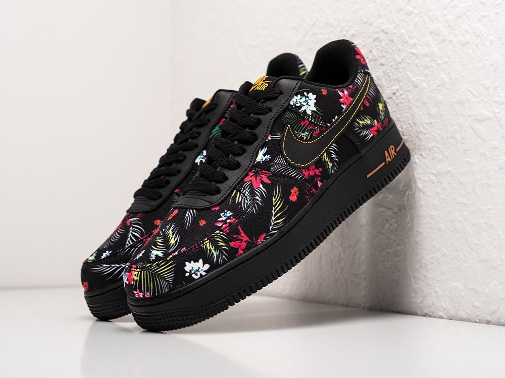 Кроссовки Nike Air Force 1 07 LV8 1