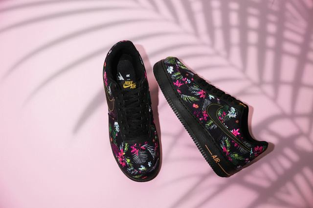 nike-air-force-1-07-lv8-1-floral-pack