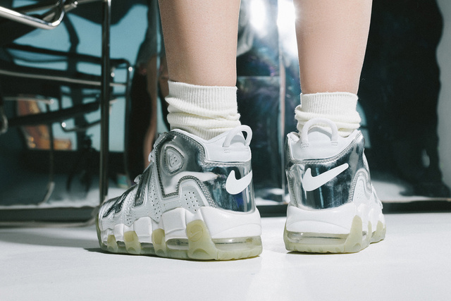 nike-air-more-uptempo-white-gum